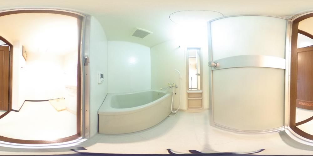 �o�X���[��