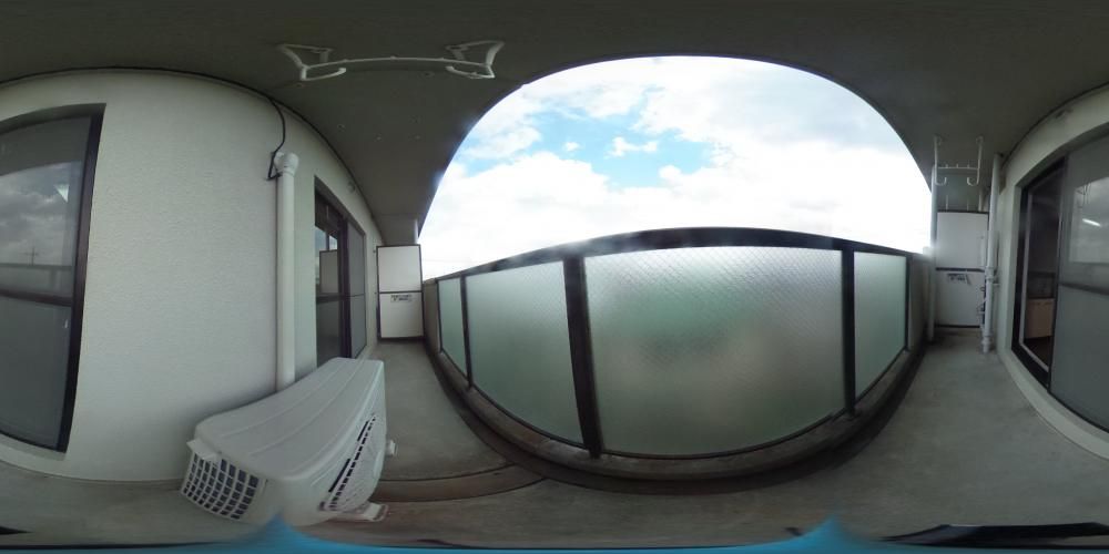 �o���R�j�[