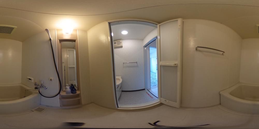 �o�X���[��