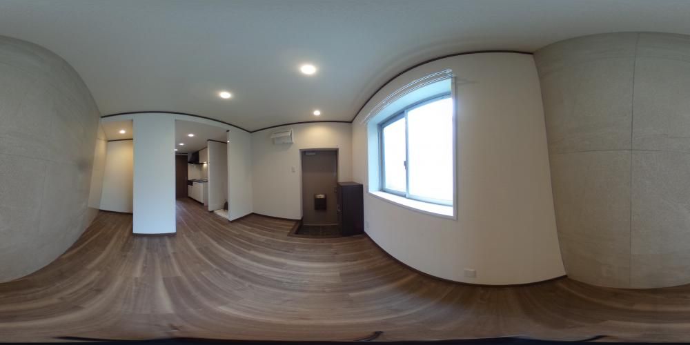 ���r���O