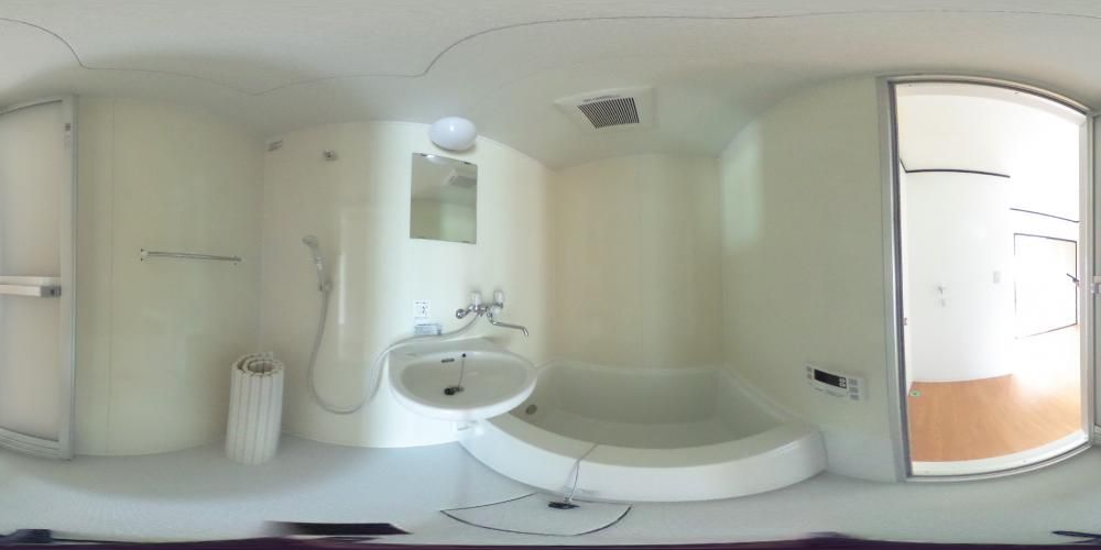 �o�X���[��